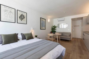 HOM I Encantador Departamento Estudio en Santiago Centro